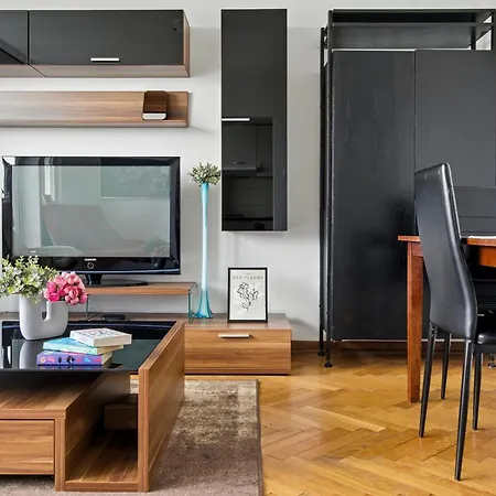 Batorego Mokotow By Solarento *